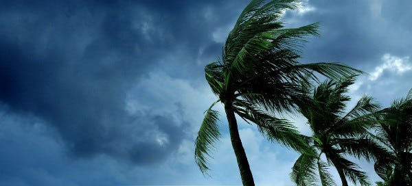 Cómo prepararse para un huracán (o tormenta tropical)