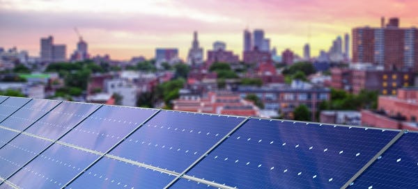 ¿Cuáles son las desventajas de la energía solar?