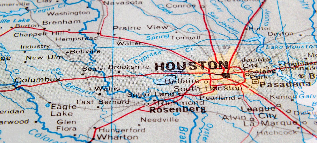 Blog Hero: How to Switch Electricity Providers in Houston